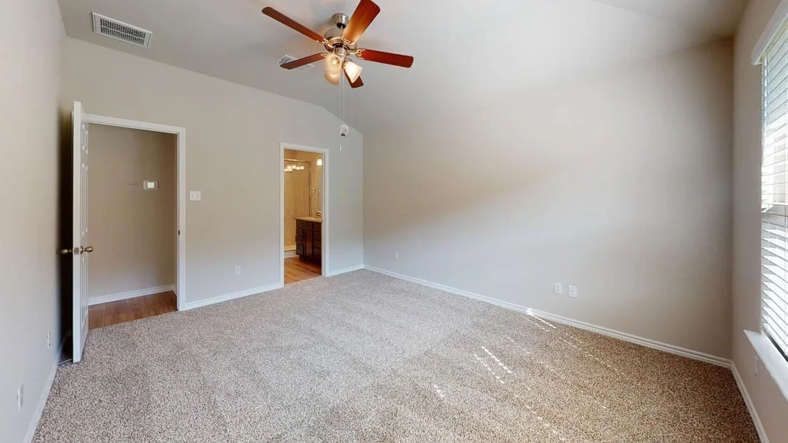 Photo of 429 Creekfall RD