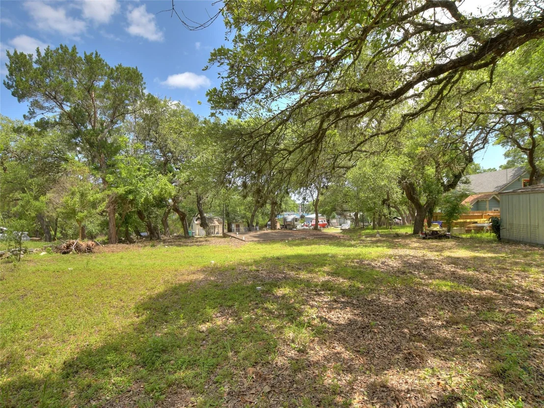 Photo of 1414 Oak Hurst RD