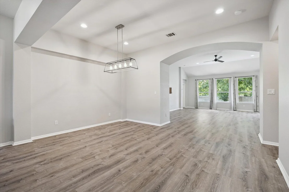 Photo of 1903 Wickett WAY