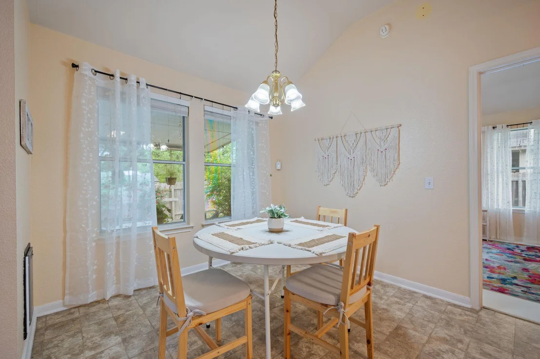 Photo of 450 Zebra DR