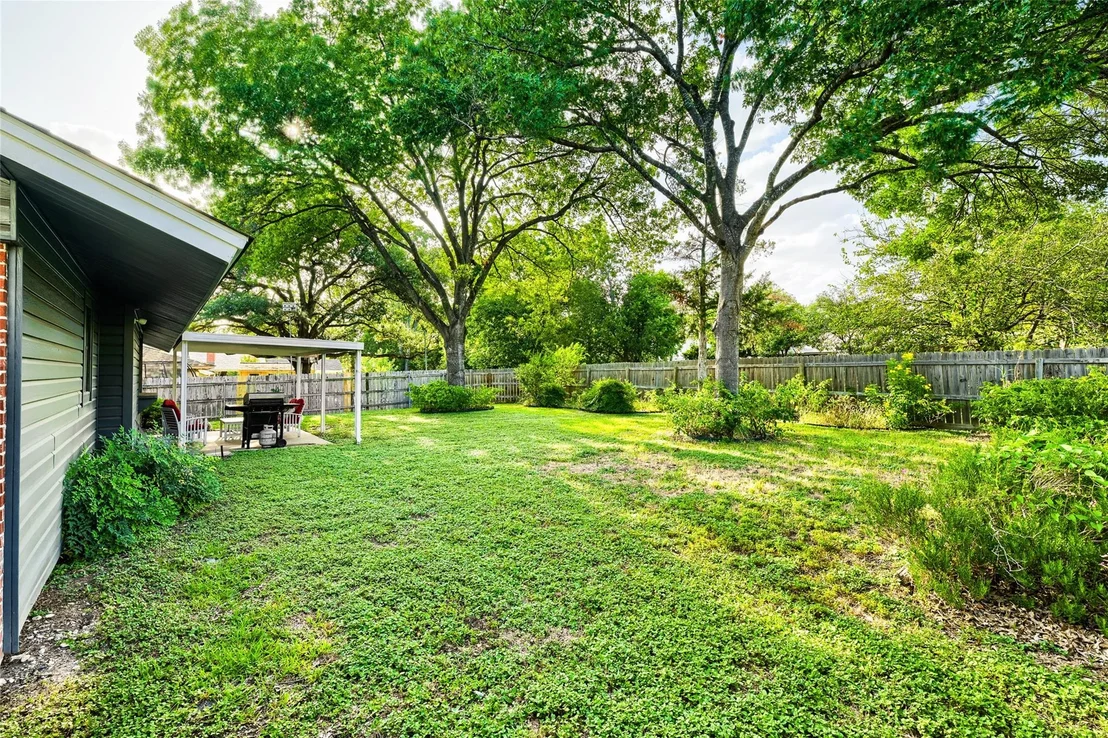 Photo of 1300 Neans DR