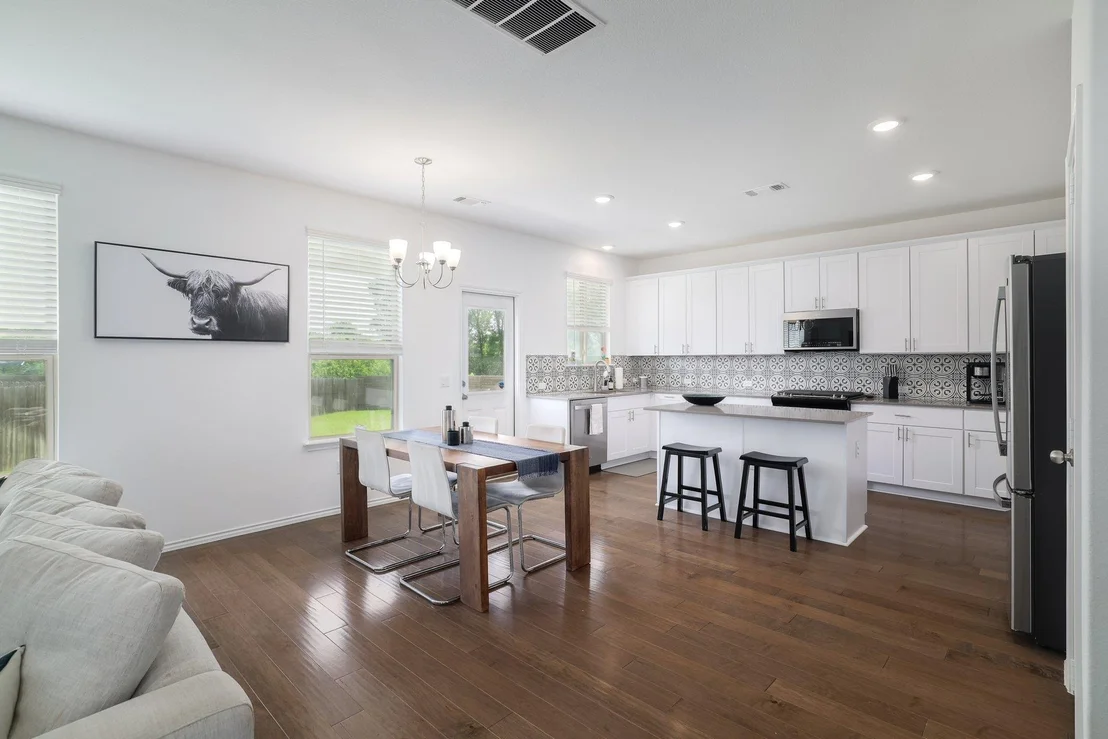 Photo of 6829 Ellsworth WALK