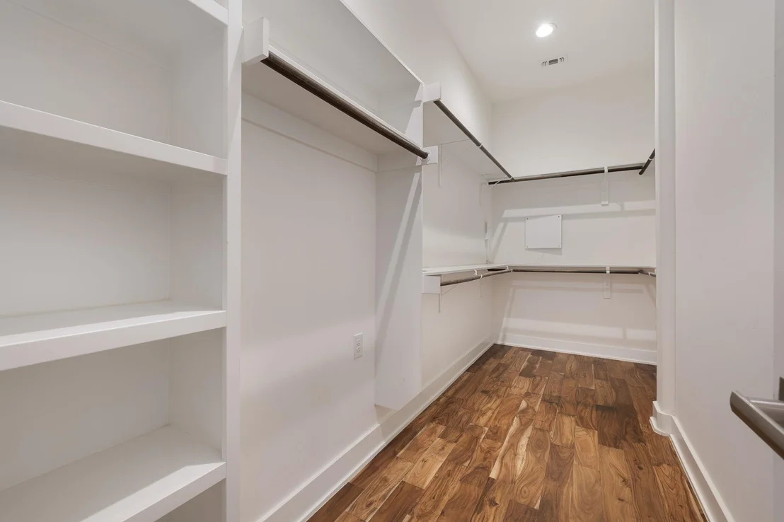 Photo of 1208 Kinney Ave