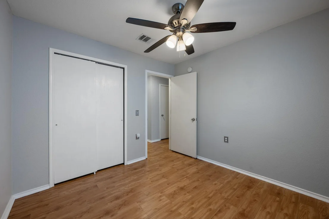 Photo of 5321 Krueger LN S