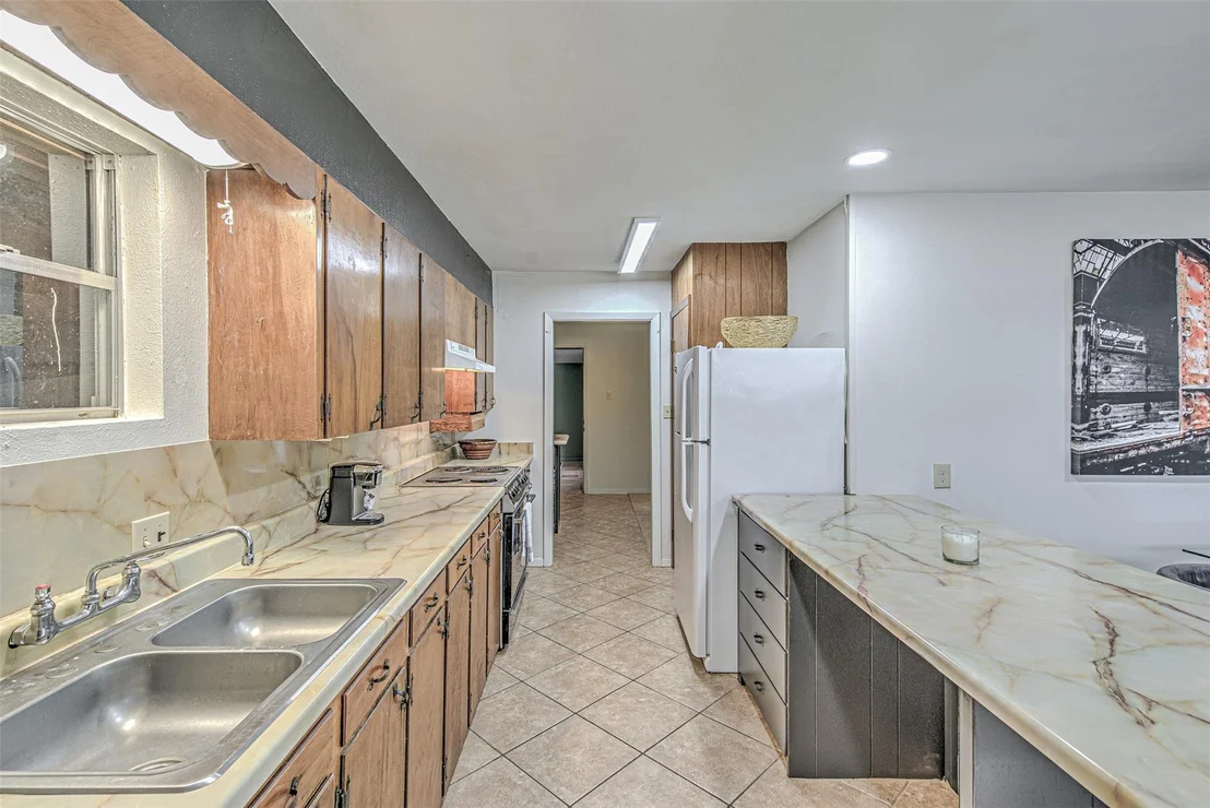 Photo of 5304 Bedford
