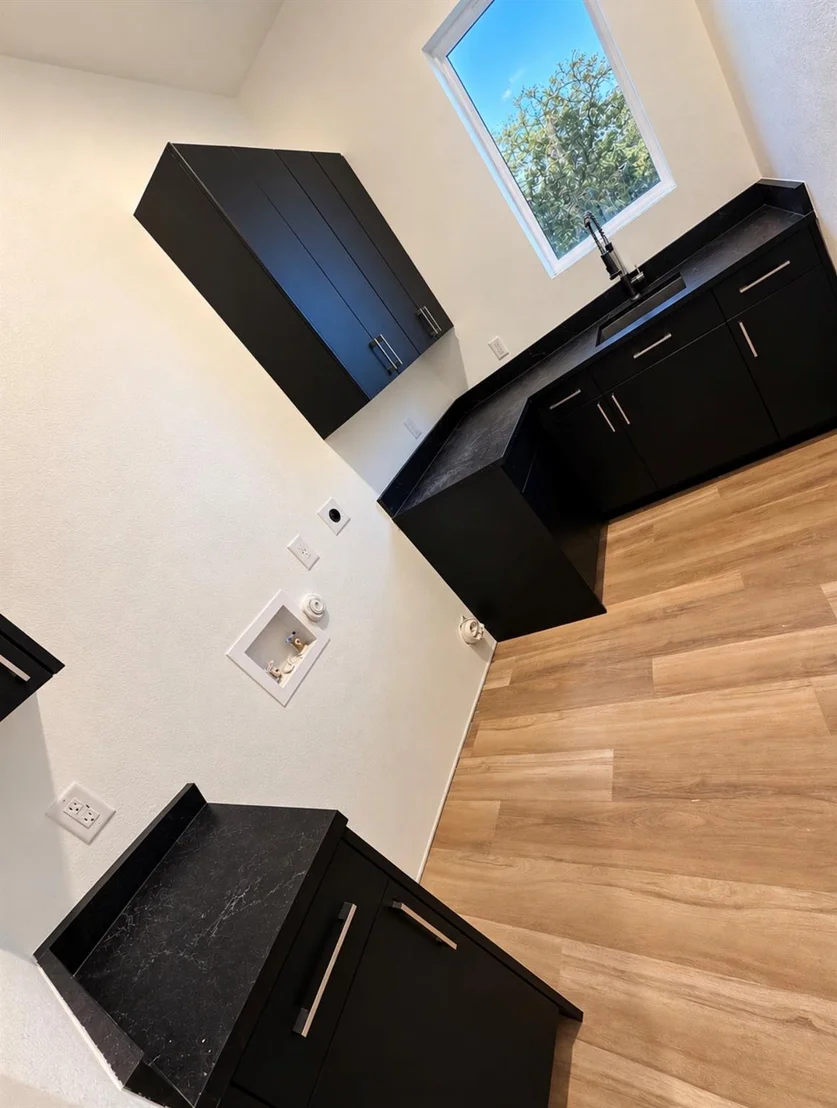 Photo of 189 Nuuanu LN