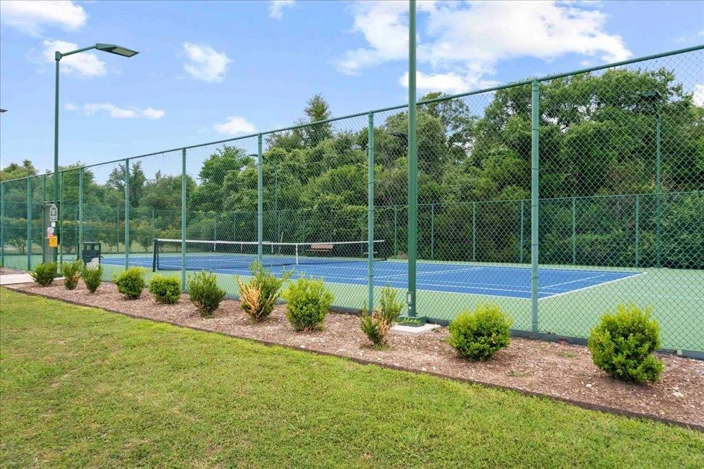 Photo of 2005 Forest Hill CV