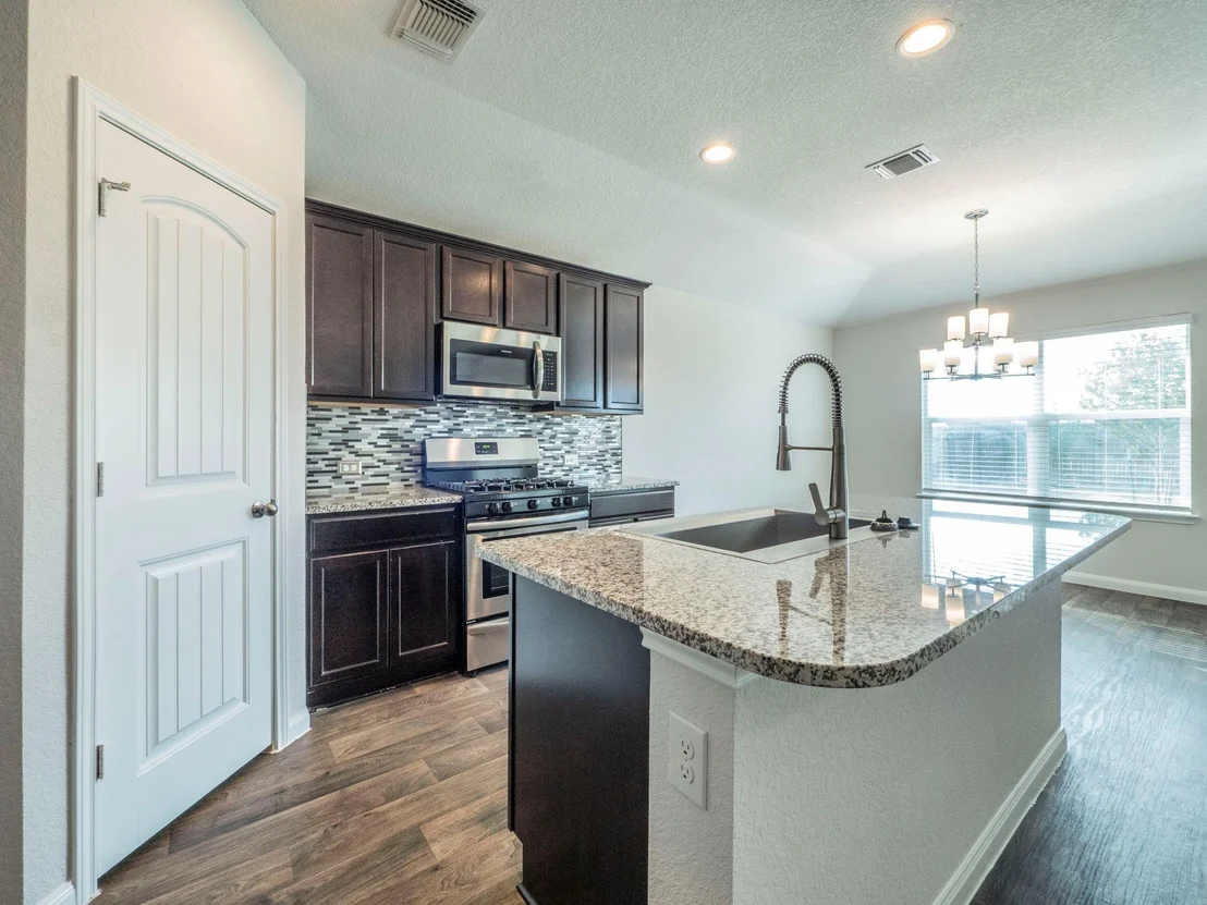 Photo of 508 Marimoor DR
