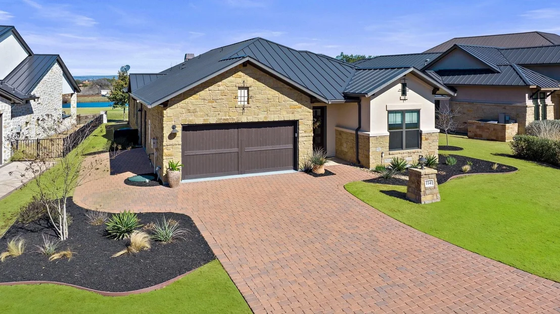 Photo of 114 Azalea LOOP