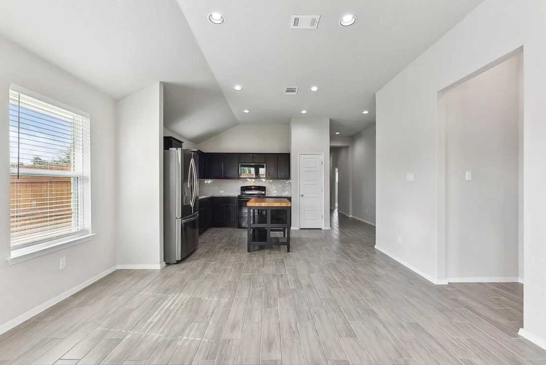 Photo of 116 Saranac DR