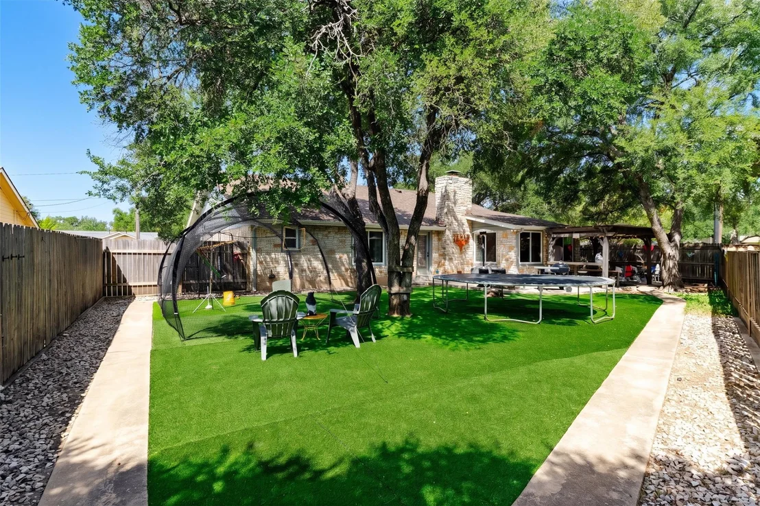 Photo of 3423 Bluebonnet TRL