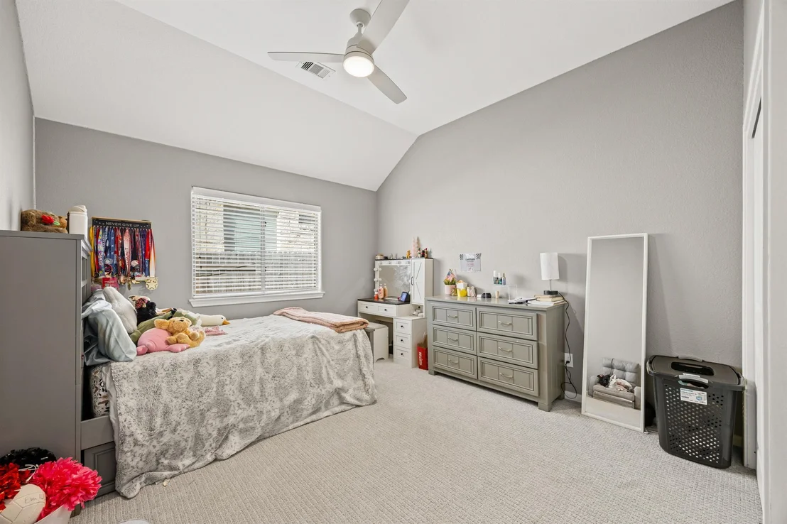 Photo of 407 Victoria DR
