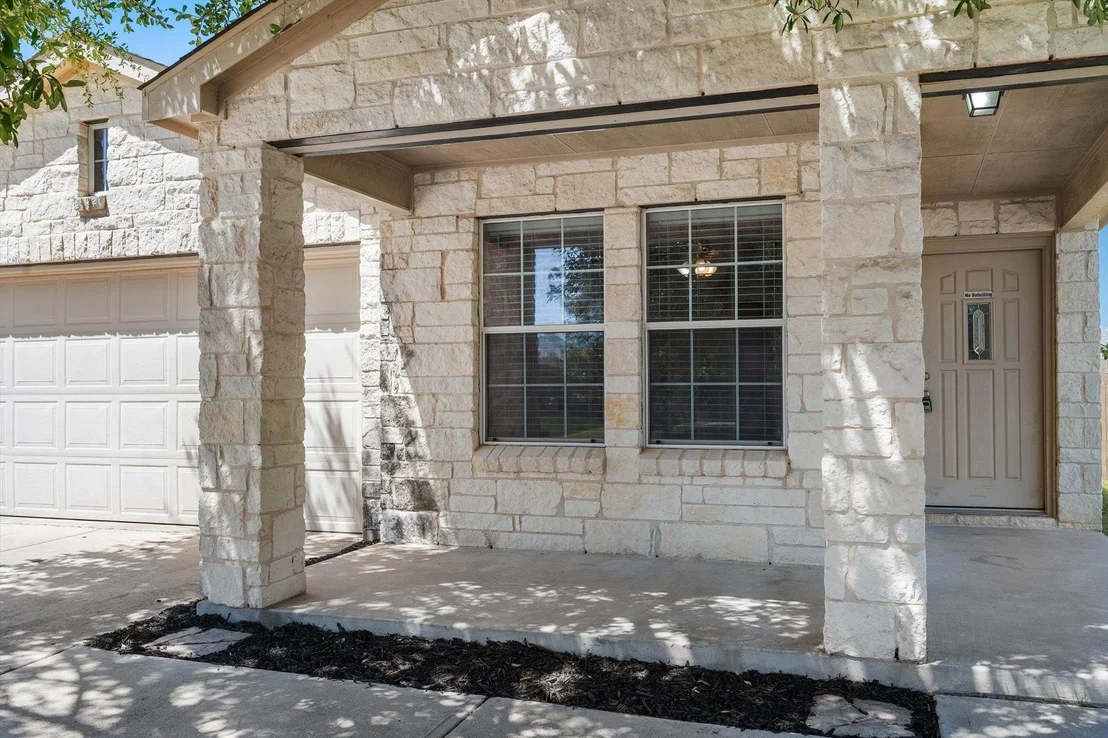 Photo of 411 Leo LN