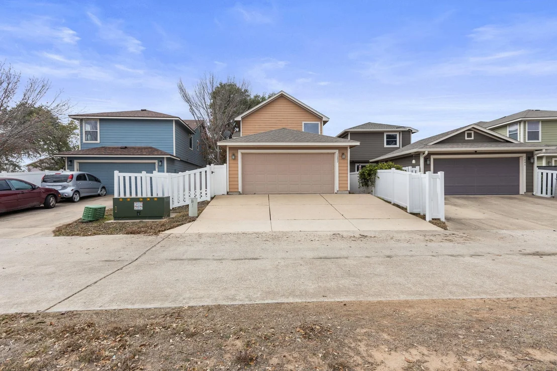 Photo of 1602 Big Thicket DR