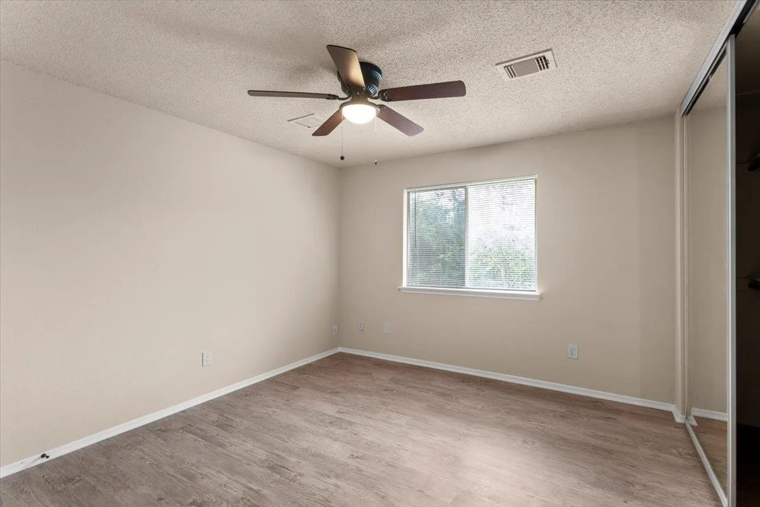 Photo of 16900 Village Oak LOOP