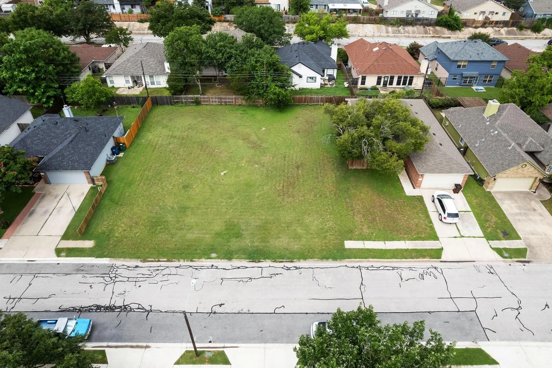 Photo of 1602 Cindy CT