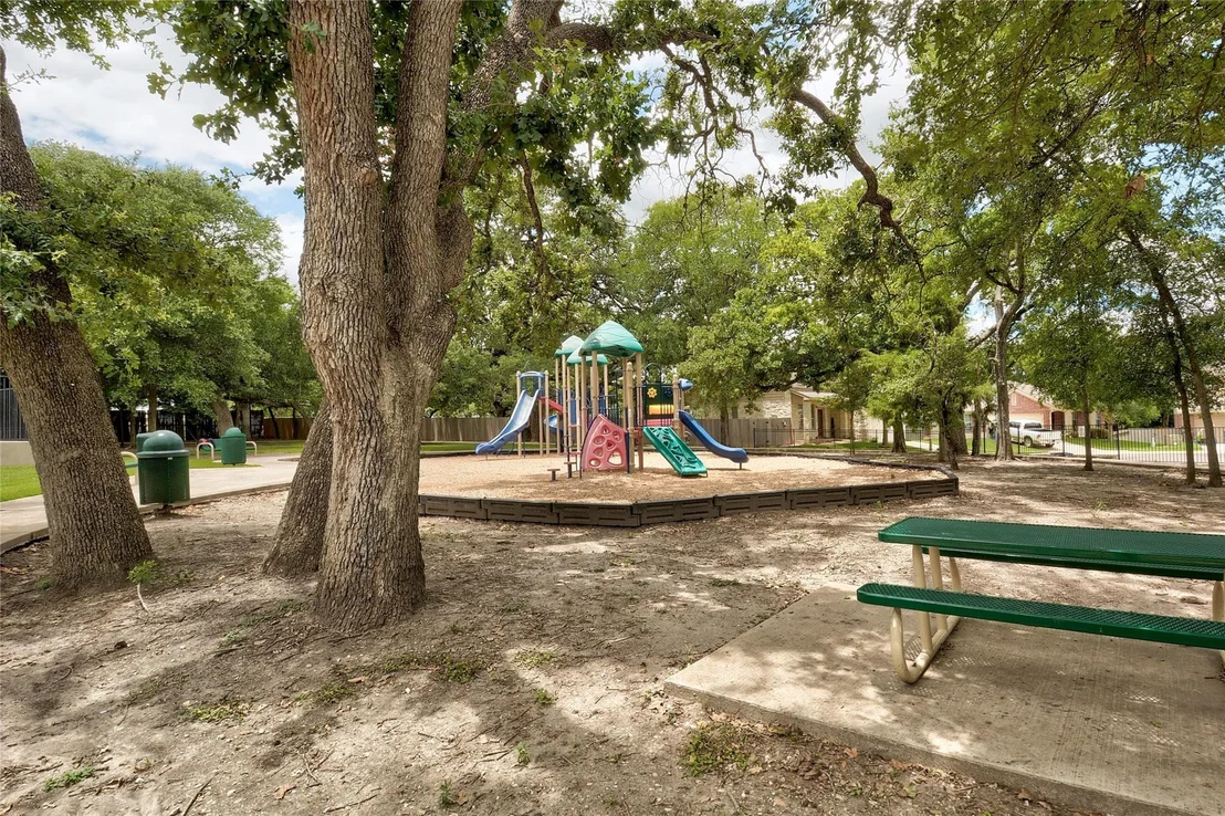 Photo of 5228 Bantom Woods BND