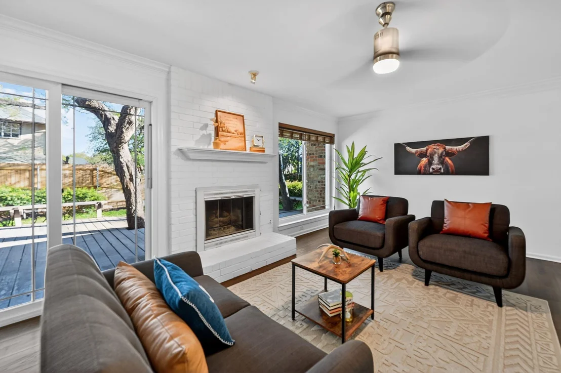 Photo of 1118 Oaklands DR