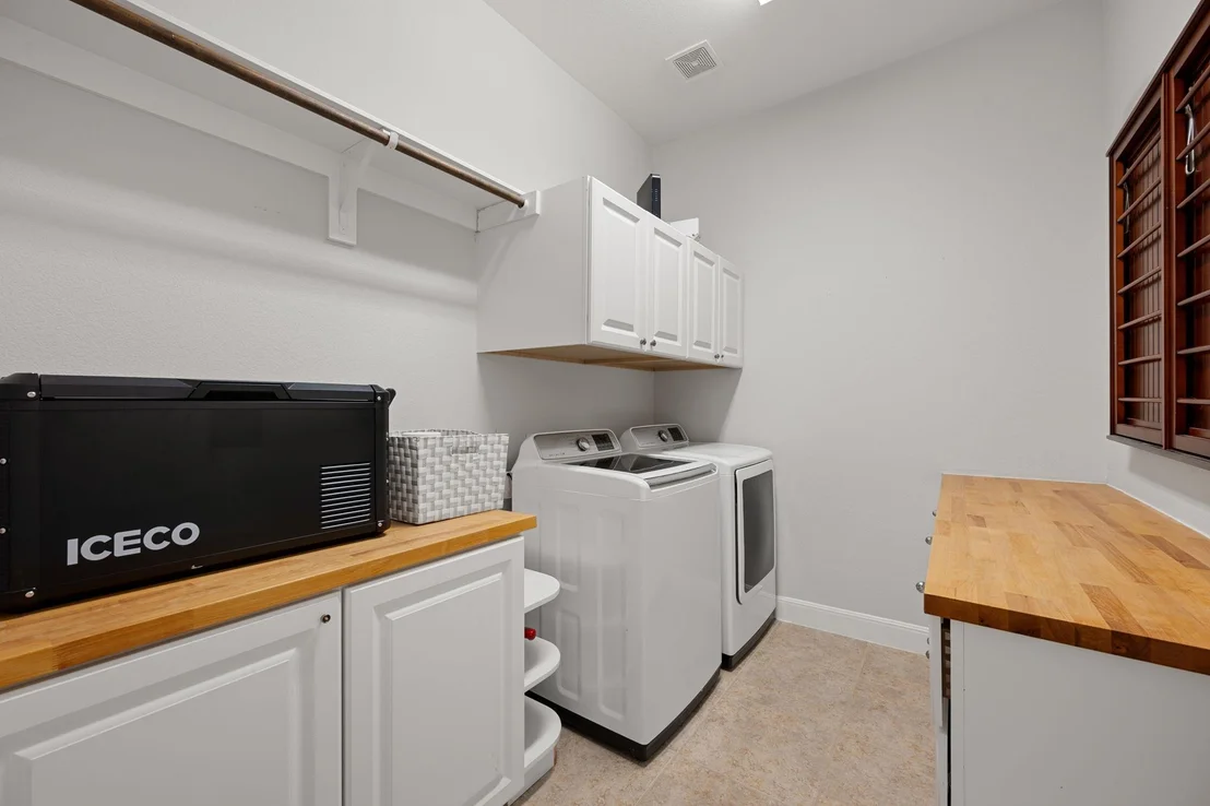 Photo of 1409 Birch DR