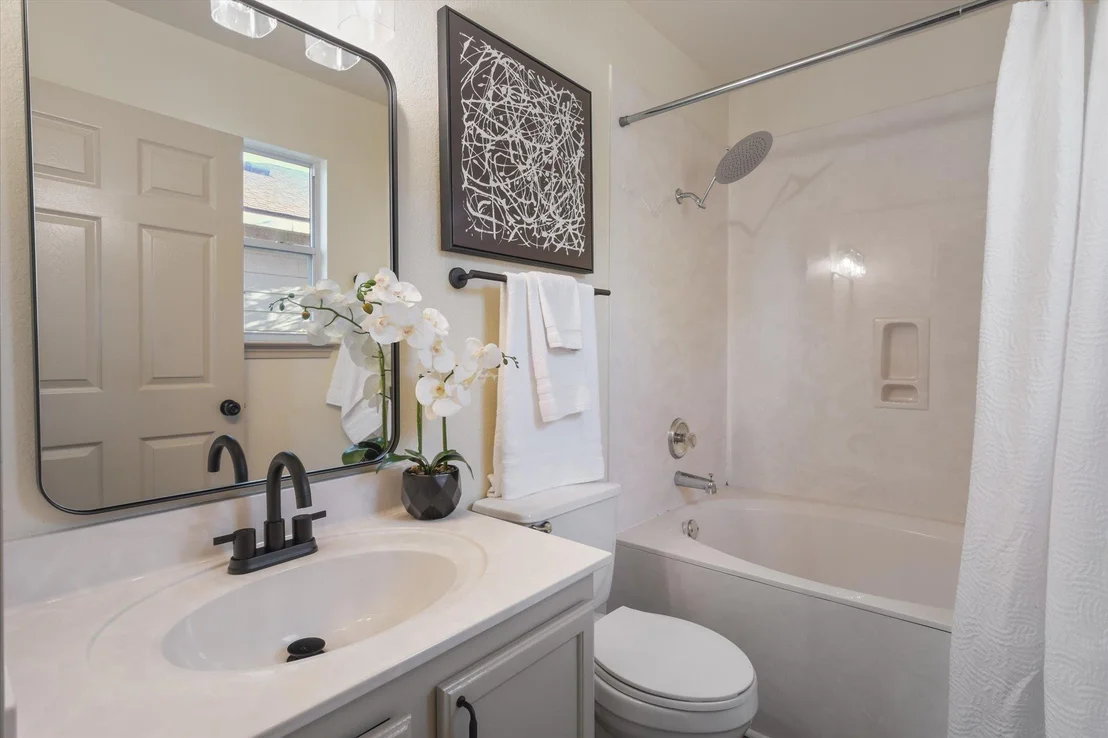 Photo of 5713 Las Alas TRL