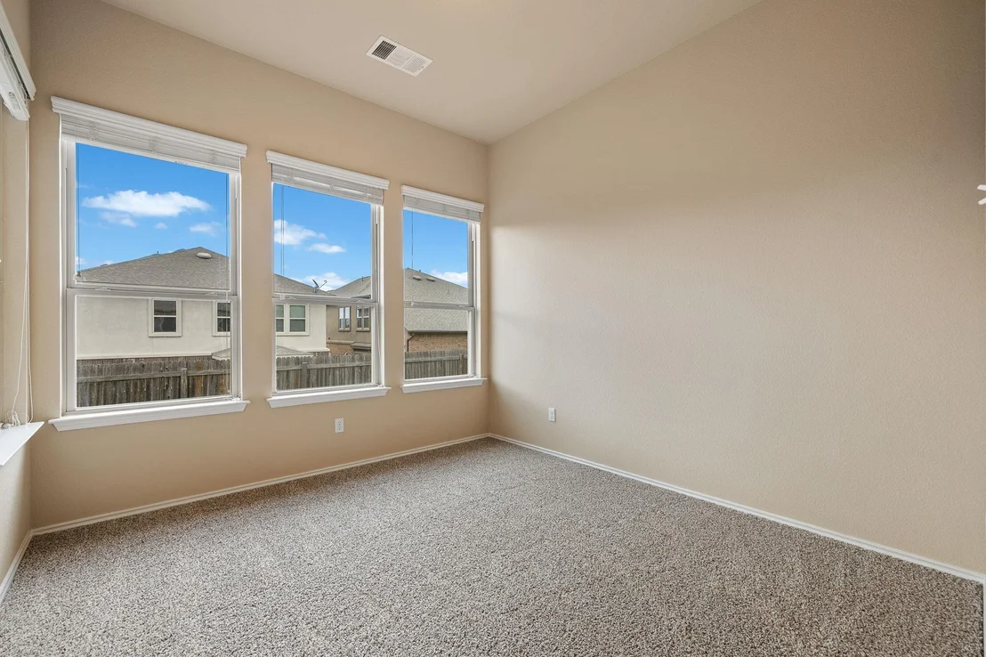 Photo of 536 Peregrine WAY