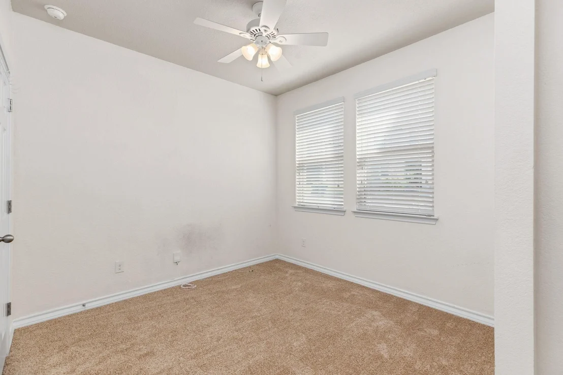 Photo of Unit 87 at 521 Whitney TRL
