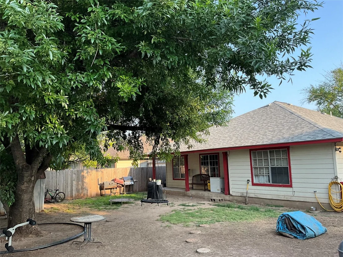 Photo of 3000 E 3rd ST