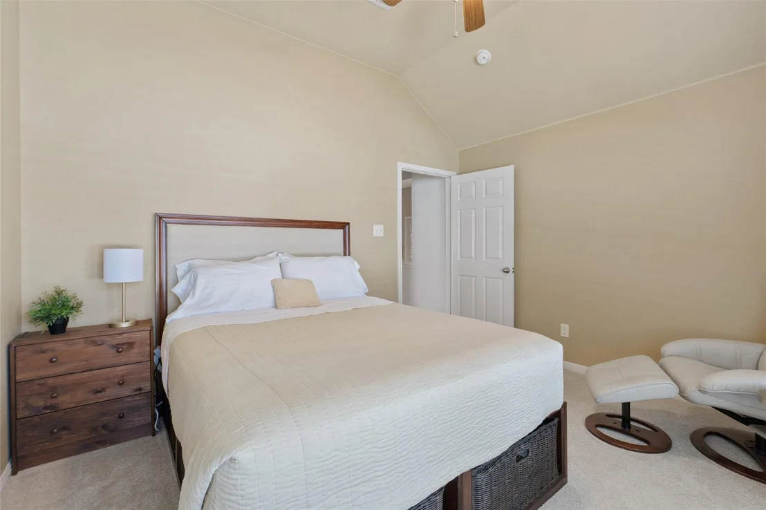 Photo of 2806 Prosperity
