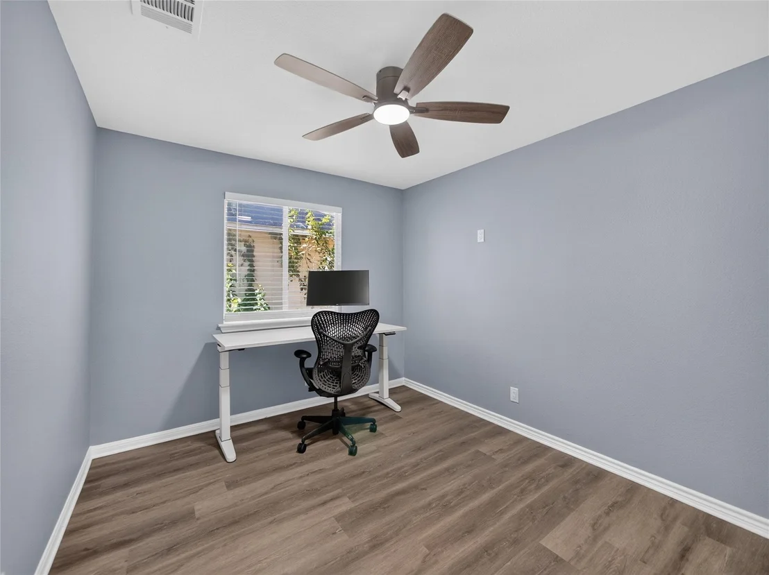 Photo of 14303 Cummins WAY