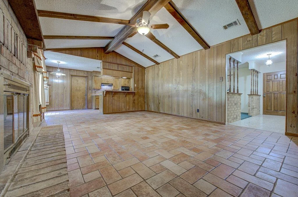 Photo of 8205 Cliffview DR