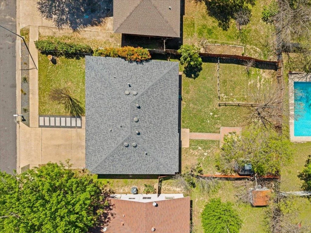 Photo of 9712 Halifax DR