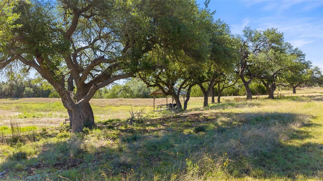 Photo of 6590 US 290