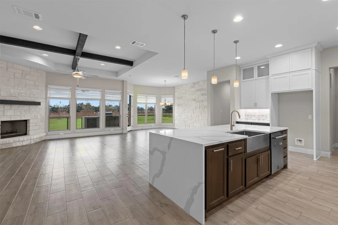Photo of 305 Miranda WAY