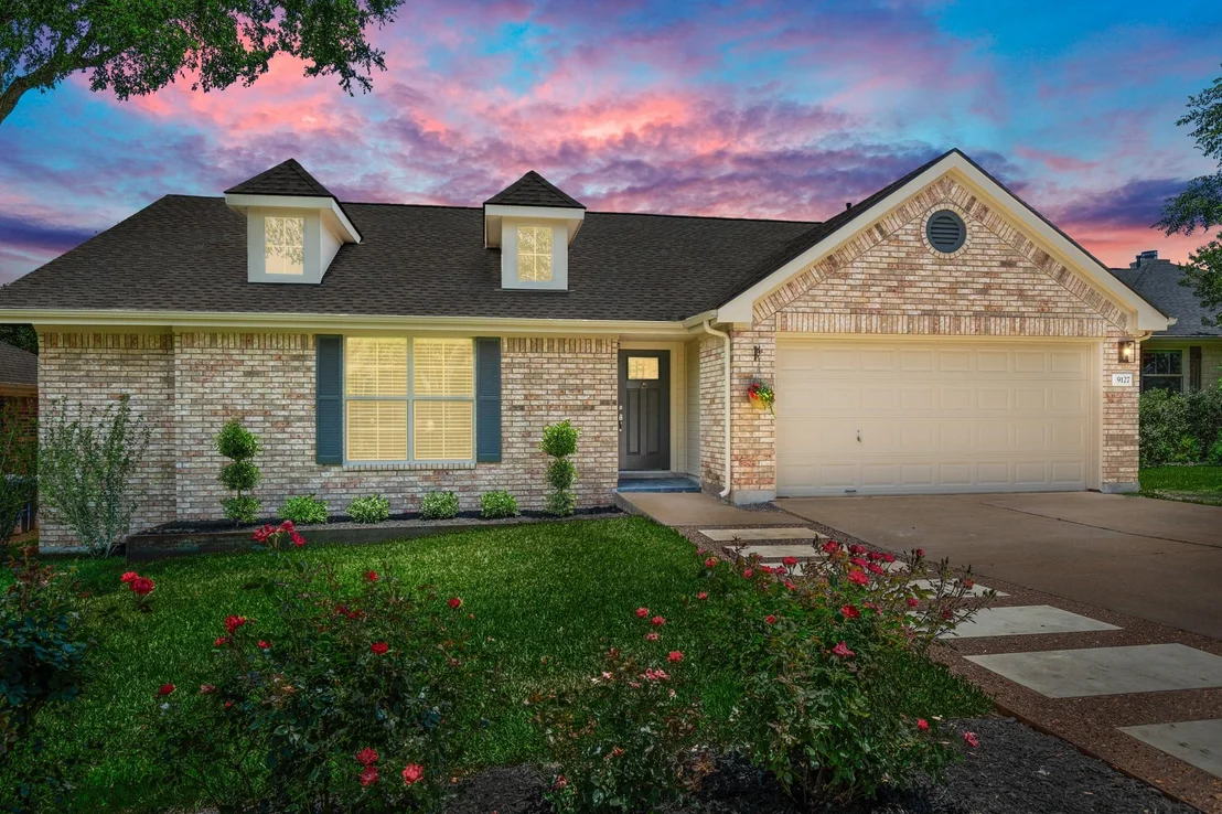 Photo of 9127 Edwardson LN