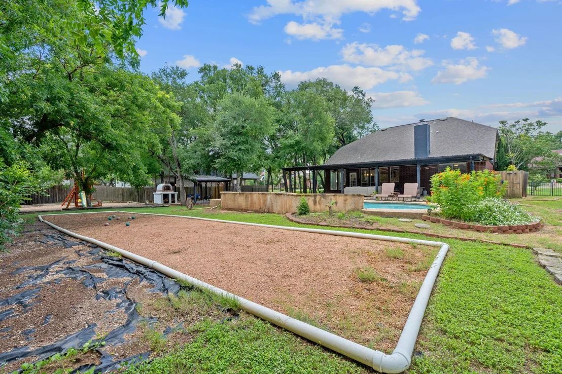 Photo of 222 Primrose DR