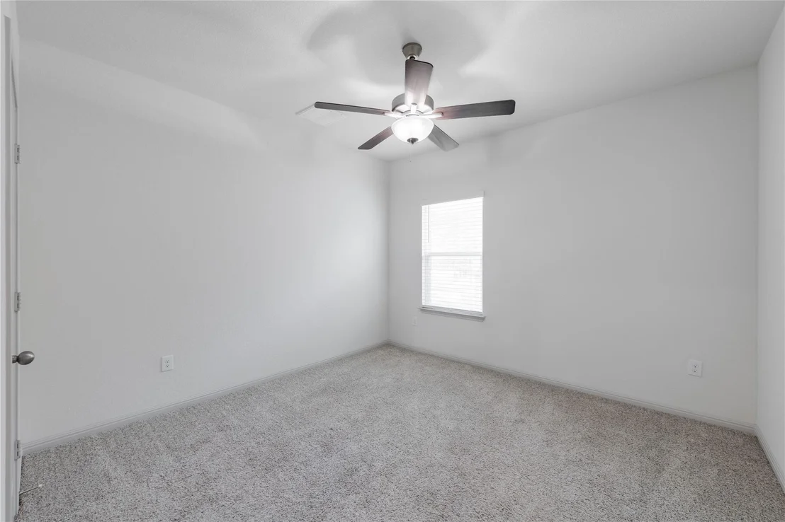 Photo of 356 Shiner LN