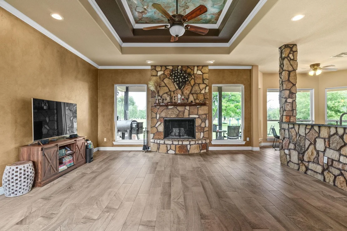 Photo of 121 Eagle Rock