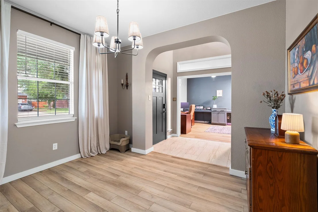 Photo of 7107 Kevin DR