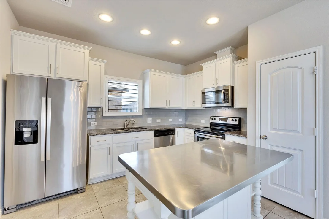 Photo of 416 Cane River RD
