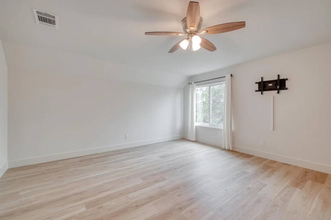 Photo of 15203 Dormax CIR