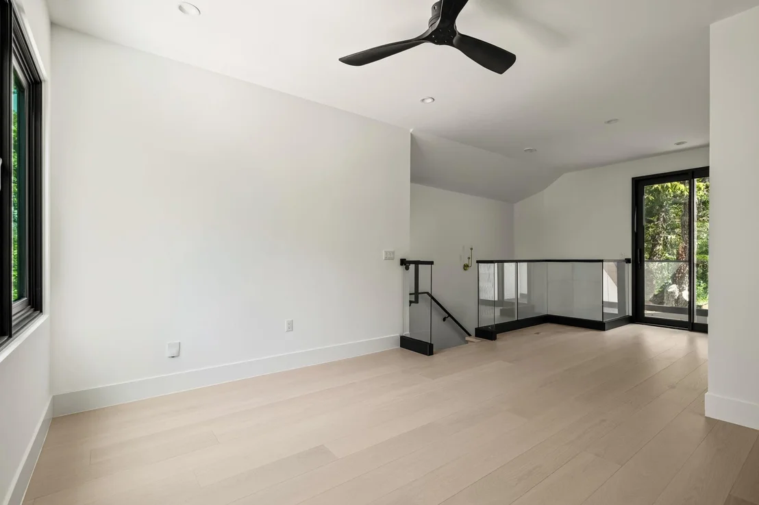 Photo of 3210 Thompson