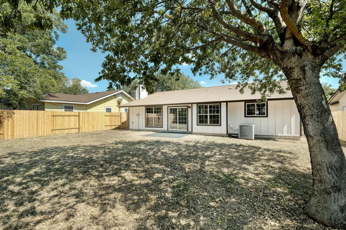 Photo of 1702 Wagon Gap DR