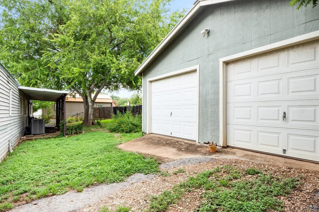 Photo of 213 Taylor DR