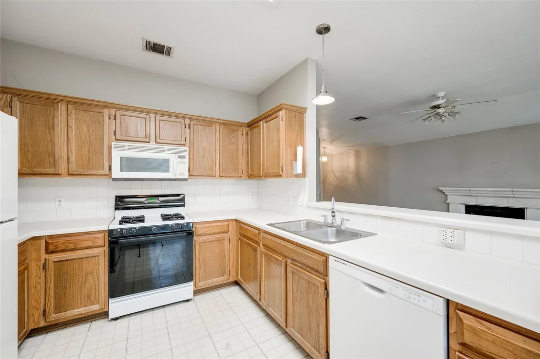 Photo of 1404 Wheatfall LN