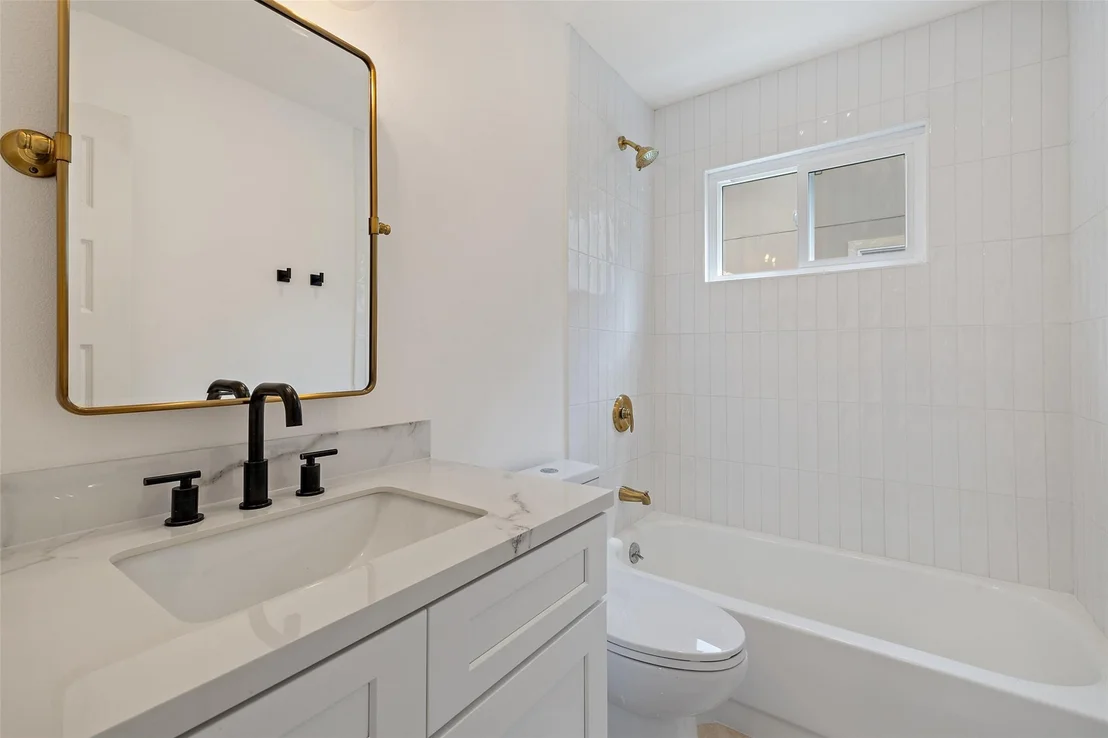 Photo of 1111 Spearson LN