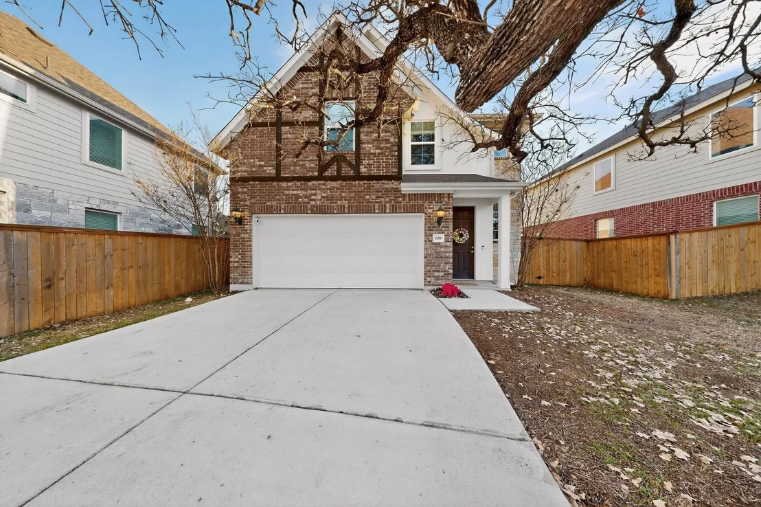 Photo of 639 Pheasant Hill LN