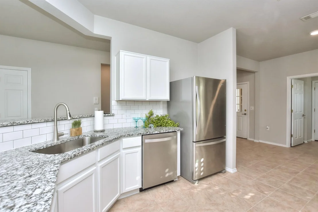 Photo of 245 Bonham LOOP