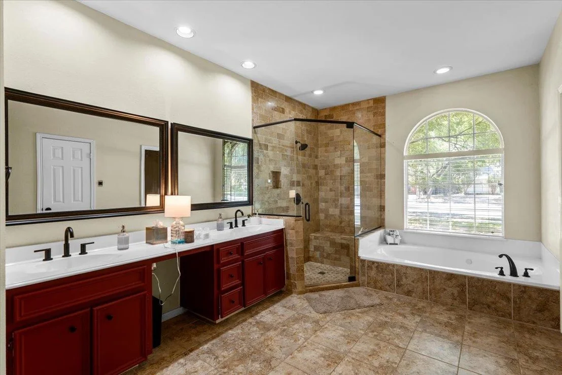 Photo of 10116 Pinehurst DR
