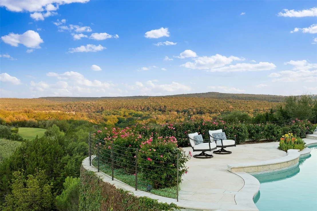 Photo of 6001 Krause LN