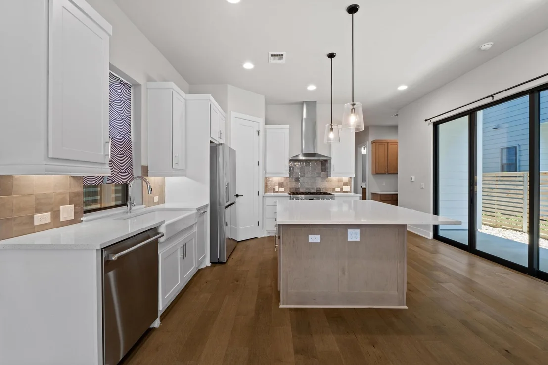 Photo of 3905 Taniguchi ST